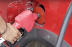 Saiba como fazer seu carro consumir menos combustível.