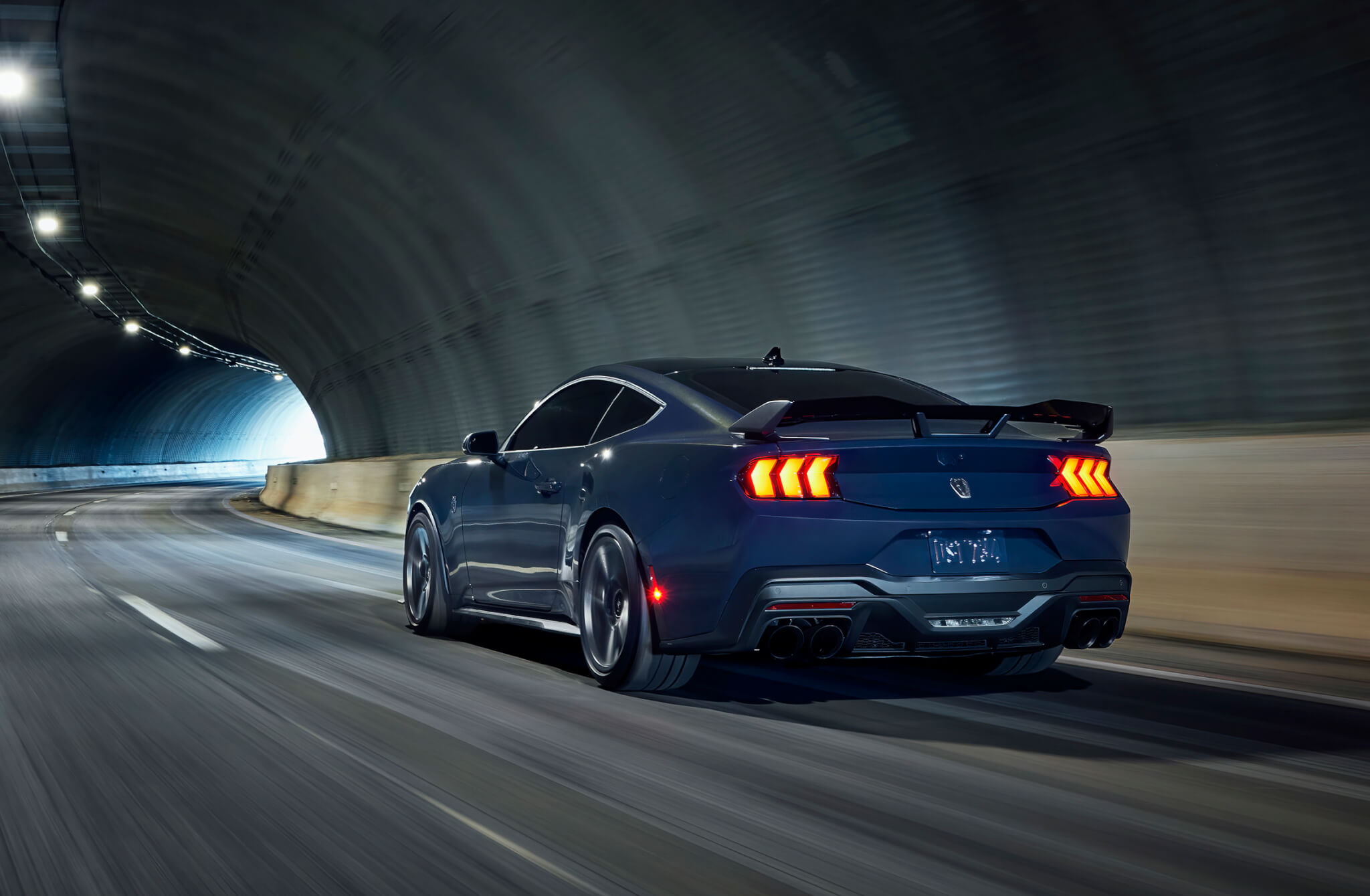 Mustang Dark Horse